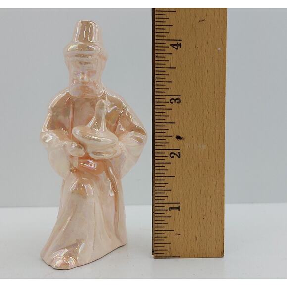 Kneeling Wiseman King Figurine Nativity Replacement Figure Iridescent 4.25" - Picture 7 of 7